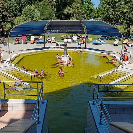 Aquaticum Debrecen Termal & Wellness Hotel Exterior foto