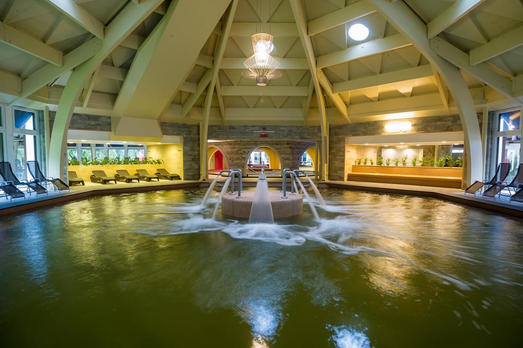 Aquaticum Debrecen Termal & Wellness Hotel Exterior foto