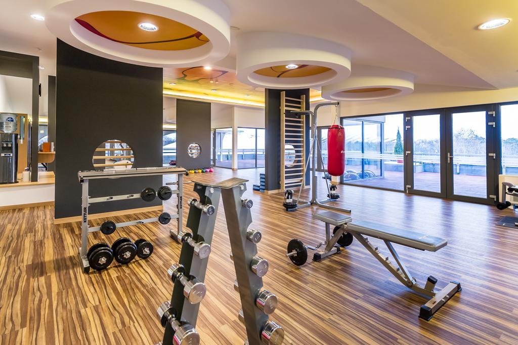 Aquaticum Debrecen Termal & Wellness Hotel Exterior foto