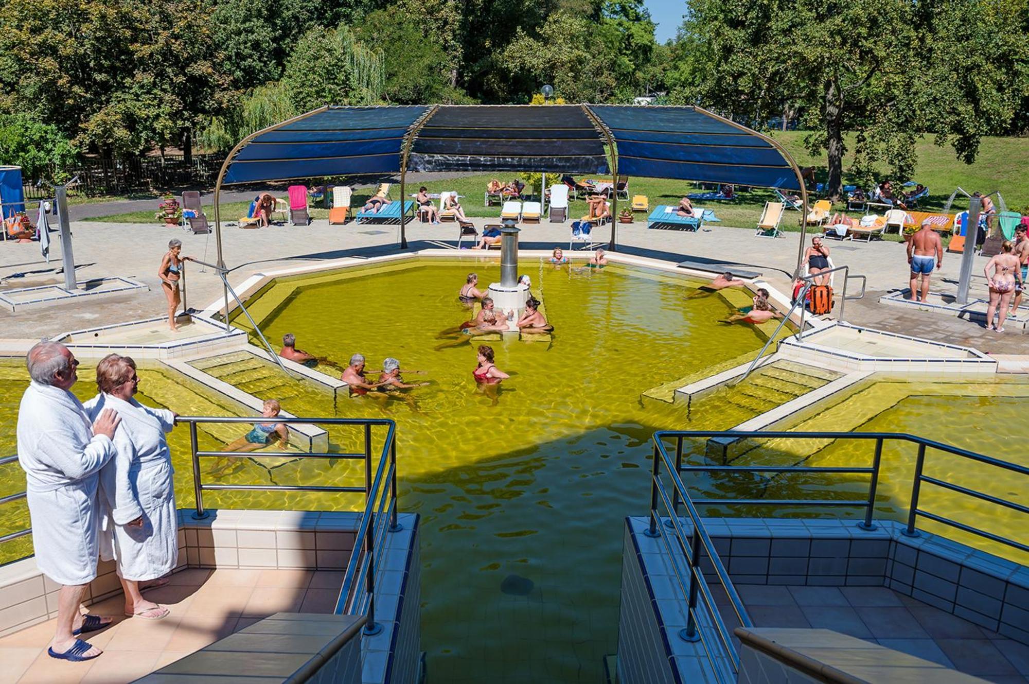 Aquaticum Debrecen Termal & Wellness Hotel Exterior foto