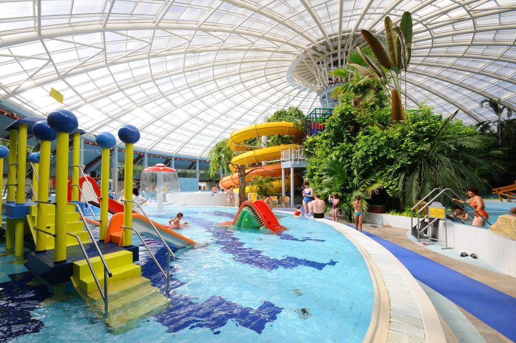 Aquaticum Debrecen Termal & Wellness Hotel Exterior foto